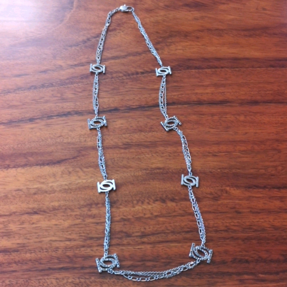Bebe necklace